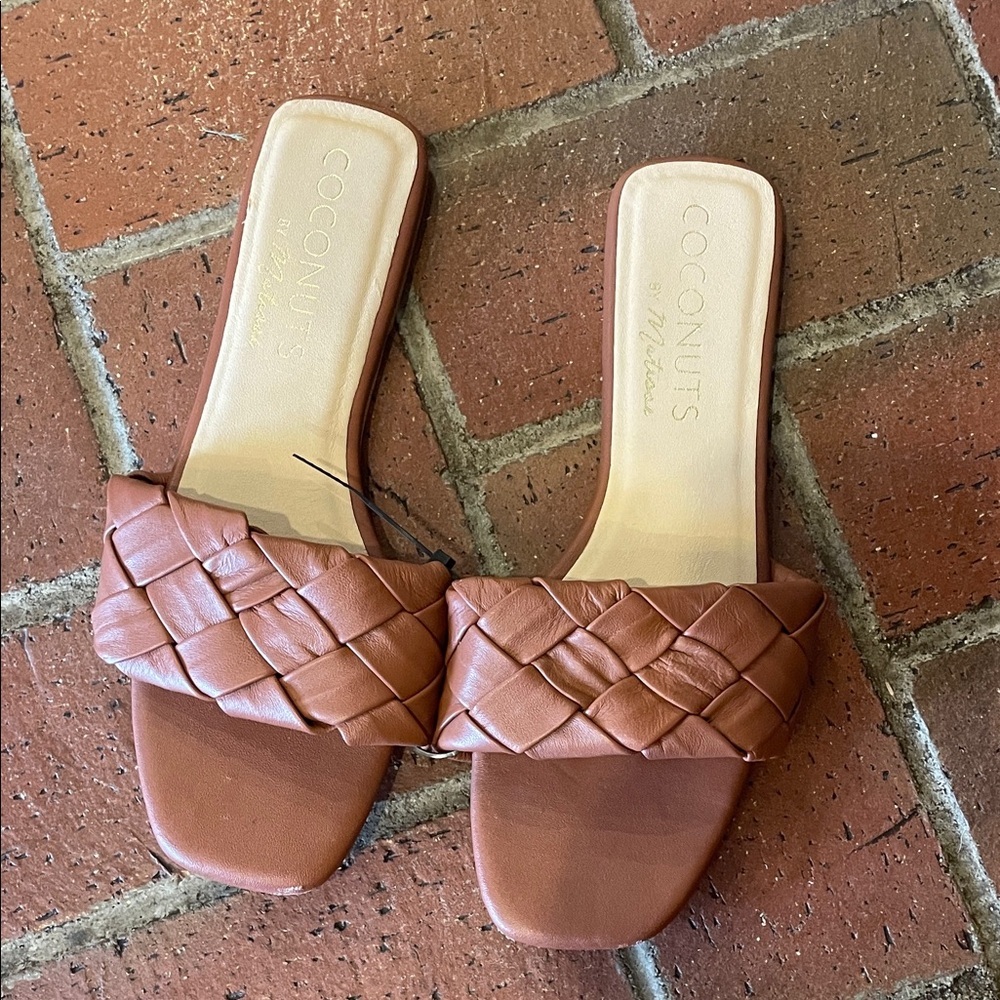 Coconuts by Matisse Tan Braided Sweet Pea Slide‎ Sandals